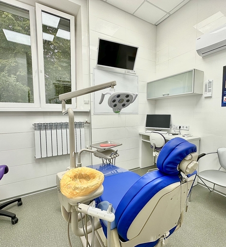 Прибытков Виталий Адольфович - стоматолог-ортопед